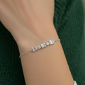 Pulsera fina de circones