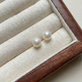 Aros de perlas pequeños