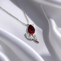 Collar de tulipán con circones