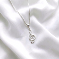 Collar con colgante de nota musical